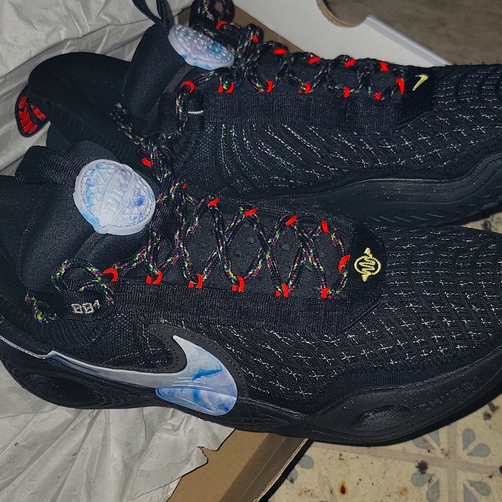 Nike - Cosmic- Holy Ghost Size 10.5